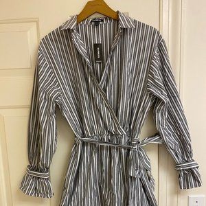 EUC Express blue and white pin stripe work collar dress